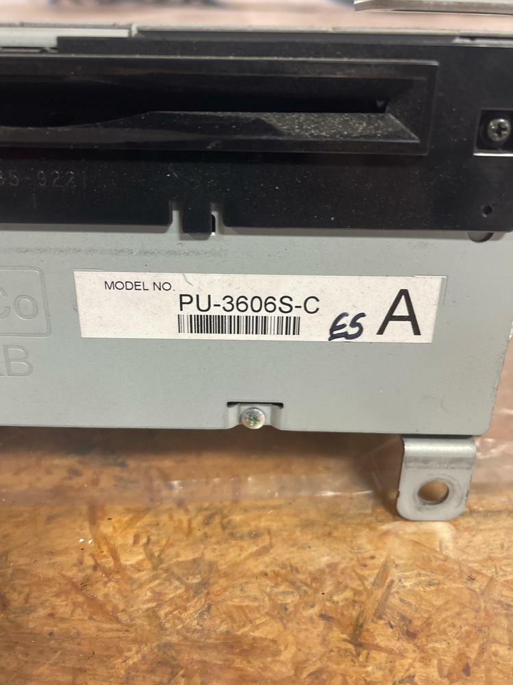 2015-17 Ford Mustang OEM CD Player Assembly PU-3606S
