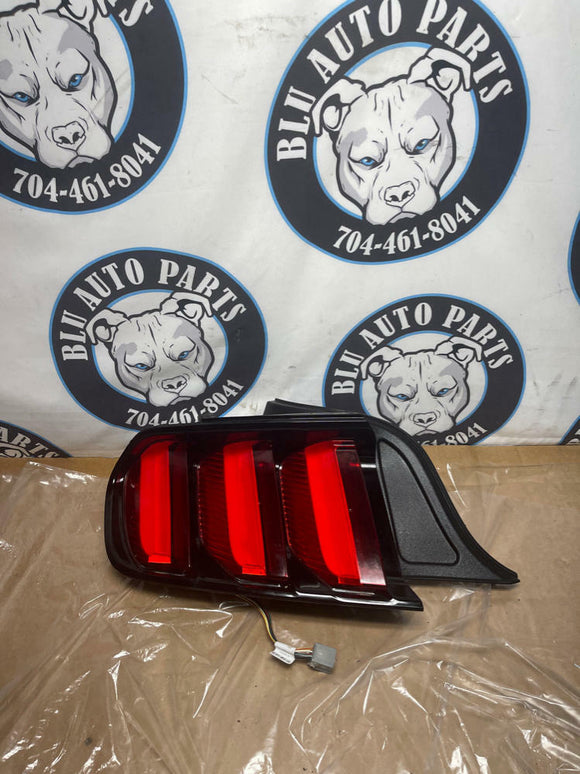 2015-17 Ford Mustang Driver LH Tailight 237