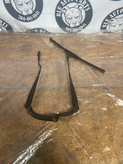 2015-17 Ford Mustang Wiper Arms Pair LH RH 248