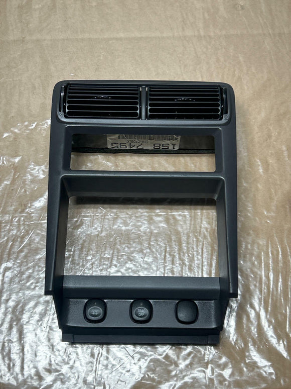 2001 Ford Mustang Bullitt Radio Bezel- 51k Miles 257
