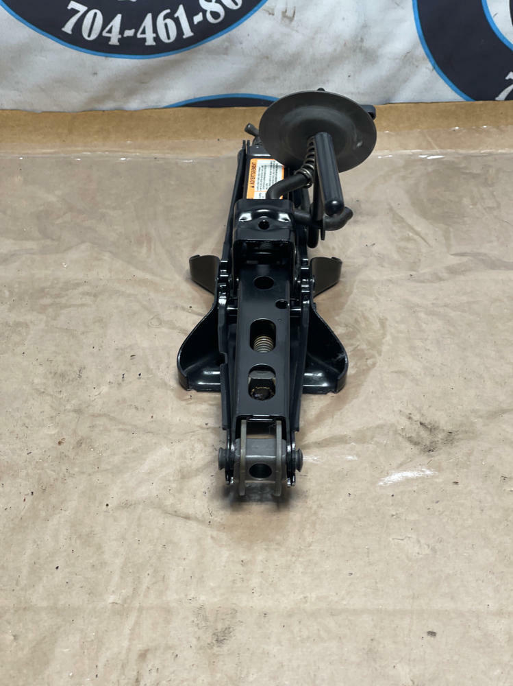 1999-04 Ford Mustang GT Bullitt Spare Tire Tool Kit 257