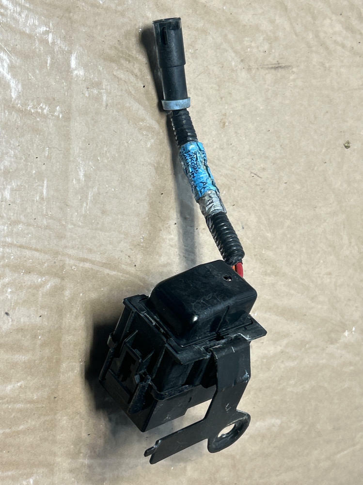 2001-04 Ford Mustang Bullitt GT Fan Relay Module- 51k Miles 257