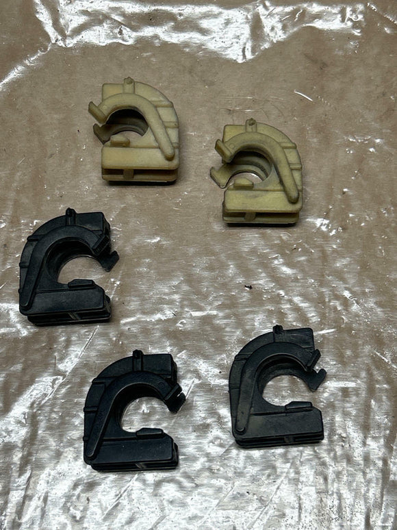 1999-04 Ford Mustang GT Bullitt SVT A/C Hardline Clips Set 257