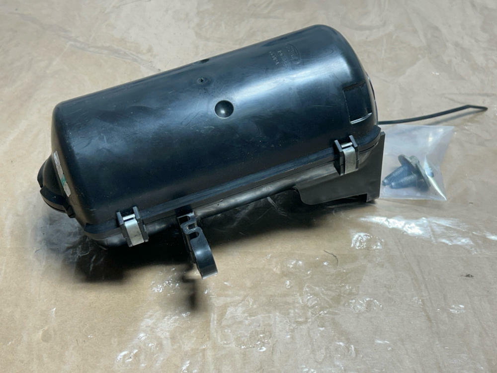 2007-09 Ford Mustang Shelby GT500 KR A/C Accumulator Cover 16k Miles 263