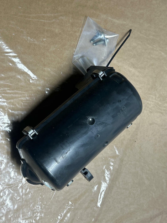 2007-09 Ford Mustang Shelby GT500 KR A/C Accumulator Cover 16k Miles 263