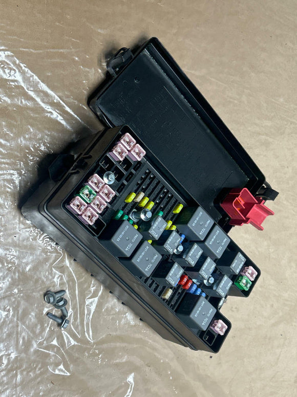 2007-09 Ford Mustang Shelby GT500 KR Engine Bay Fuse Box 16k Miles 263
