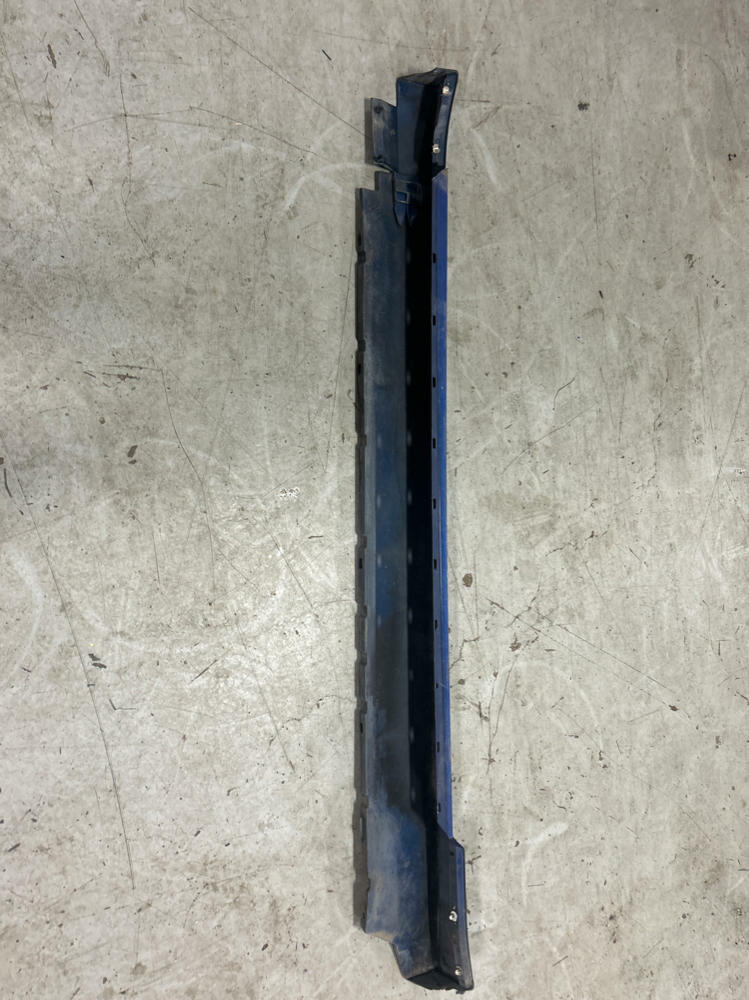 1999-04 Ford Mustang Passenger RH Side Skirt (Paint Code K6) 230
