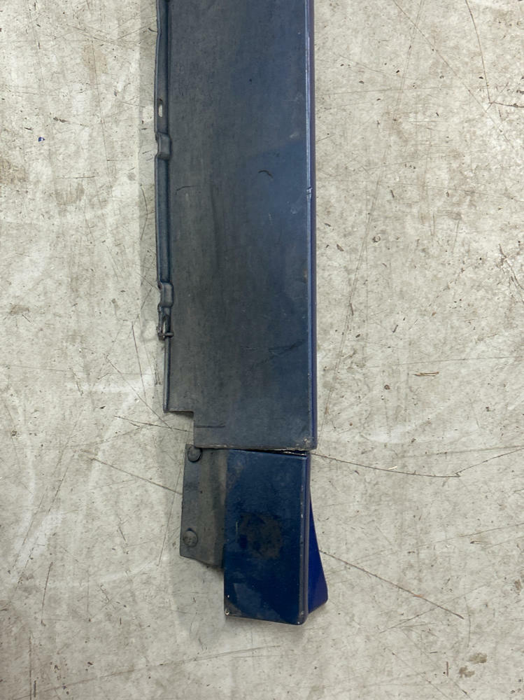 1999-04 Ford Mustang Passenger RH Side Skirt (Paint Code K6) 230