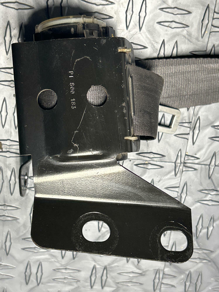 1999-04 Ford Mustang GT Saleen Convertible Front RH Seat Belt 245