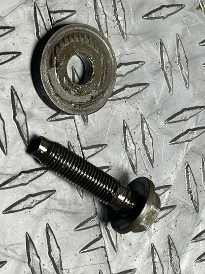 1999-04 Ford Mustang GT/Saleen 4.6 2V Crank Pulley & Bolt 243