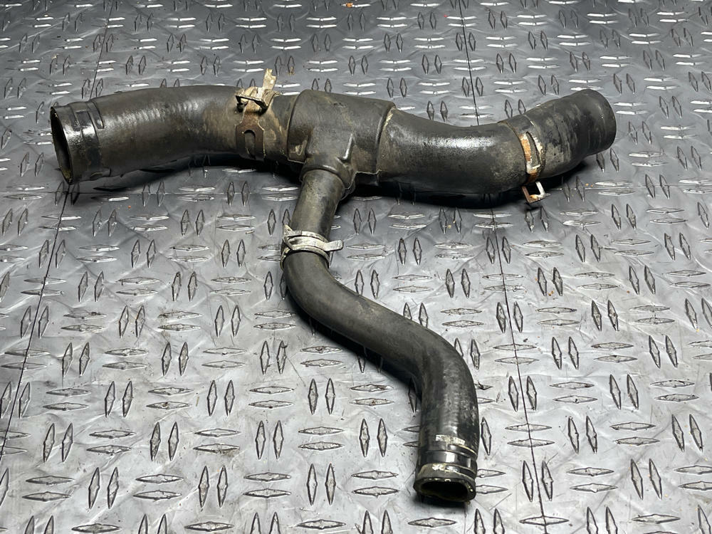 1999-04 Ford Mustang GT/Saleen Lower Radiator Hose 243