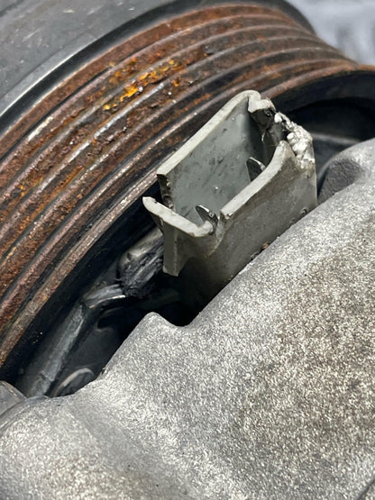 1999-04 Ford Mustang GT/Saleen 4.6 2V A/C Compressor w/ Manifold 243