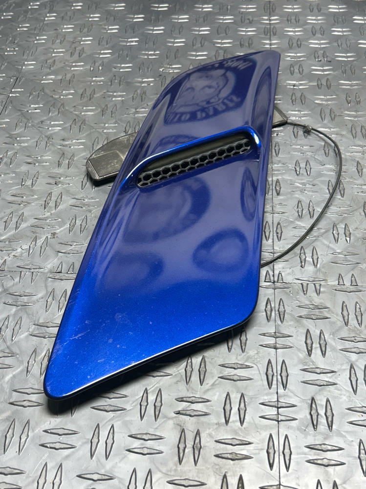 2015-17 Ford Mustang GT Driver LH Hood Vent- Code J4