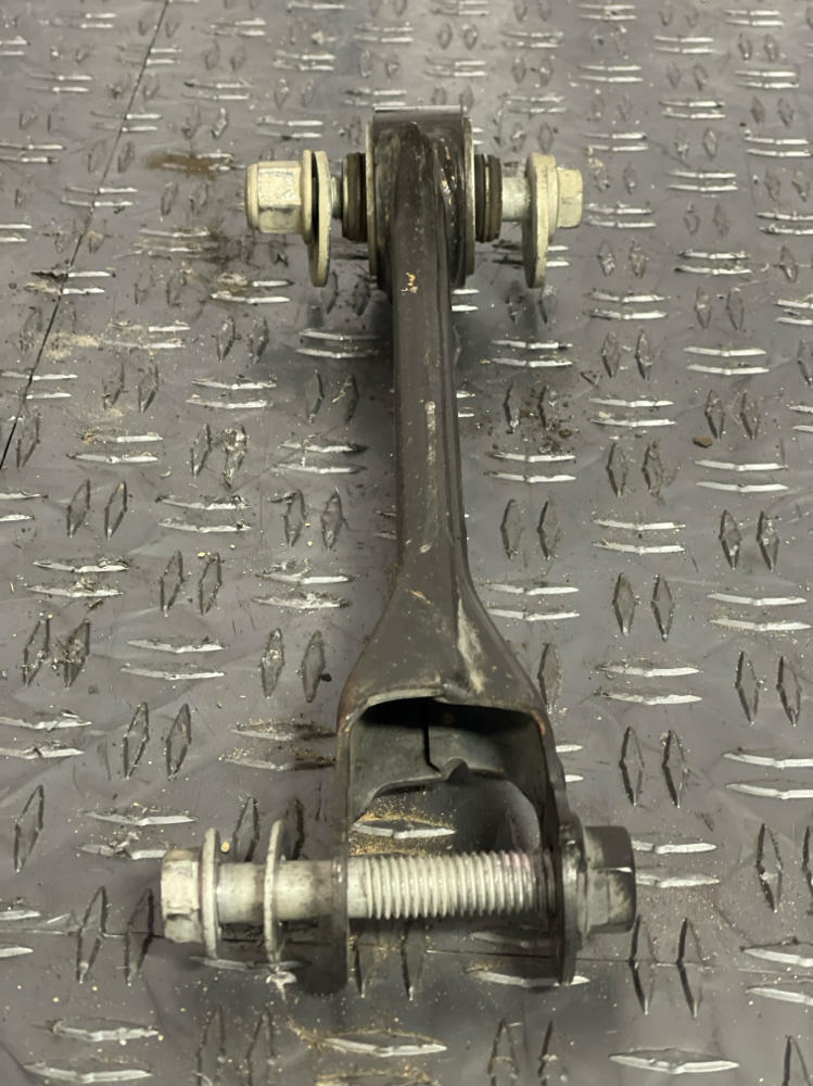 2015-23 Ford Mustang GT Passenger Rear RH Lateral/Toe Arm- 52k Miles 268