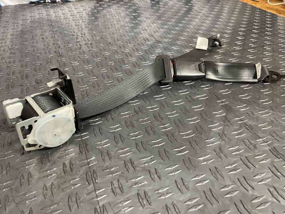 2013-14 Ford Mustang Rear Seat Belt Pair- for Coupe, Buckles Included 259