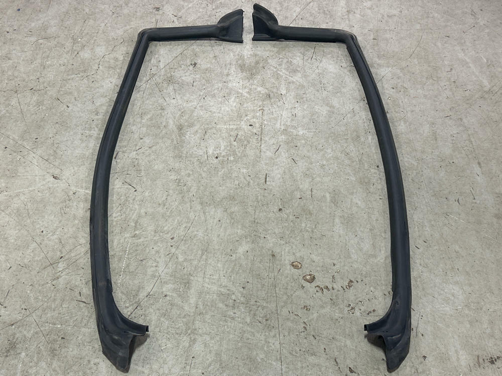 2013-14 Ford Mustang V6 GT Door Weather Stripping Set 259