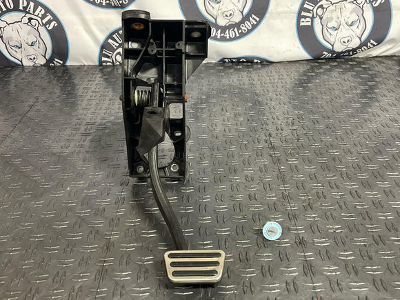 2013-14 Ford Mustang GT Automatic Brake Pedal Assembly 259