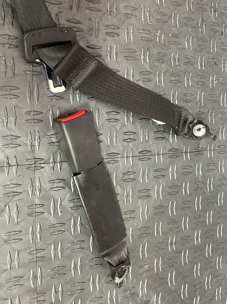 2013-14 Ford Mustang Rear Seat Belt Pair- for Coupe, Buckles Included 259