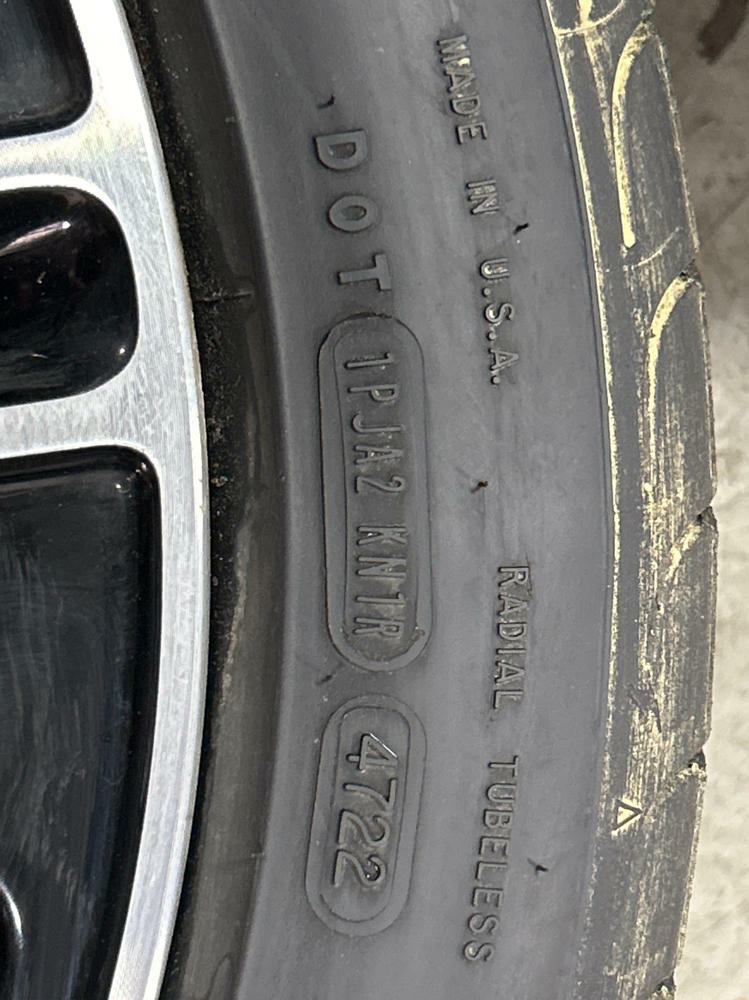 2013-14 Ford Mustang GT/CS Wheel & Tire Combo 259