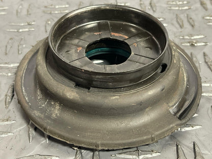 2015-23 Ford Mustang Strut Tops Pair LH/RH OEM 258