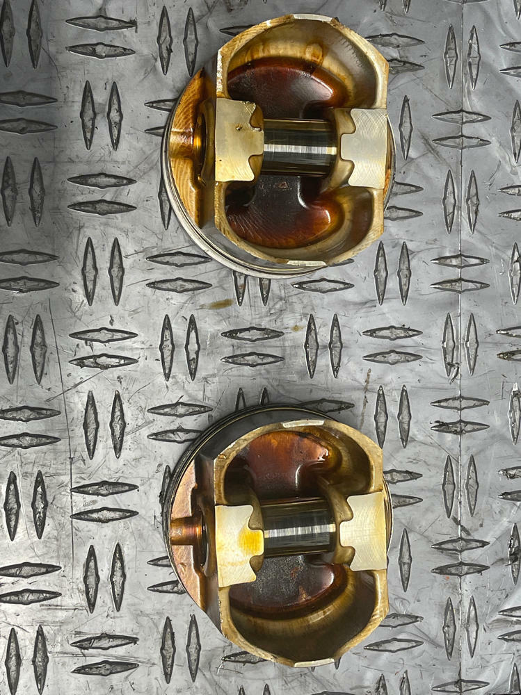 2003-04 Ford Mustang SVT Cobra OEM Pistons Standard Bore Set- 54k Miles 272