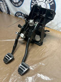 2013-14 Ford Mustang GT MT82 6 Speed Pedal Assembly 232