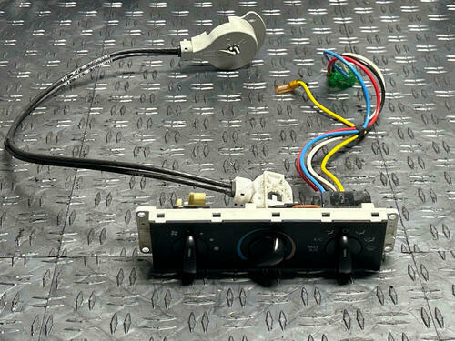 2003-04 Ford Mustang SVT Cobra HVAC Climate Controls 273