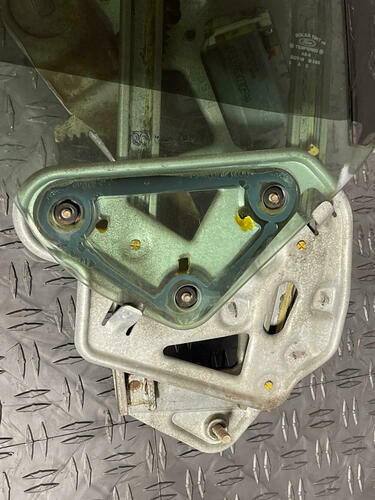 2003-04 Ford Mustang SVT Cobra Convertible Rear Windows & Tracks 273