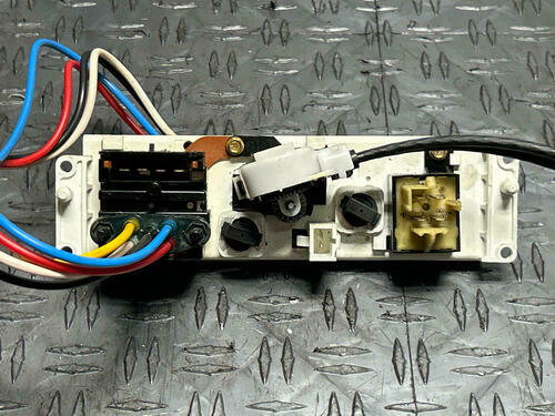 2003-04 Ford Mustang SVT Cobra HVAC Climate Controls 273