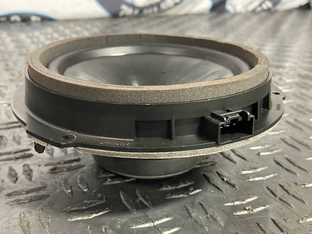 2015-23 Ford Mustang GT Base Model Door Speaker Pair 274