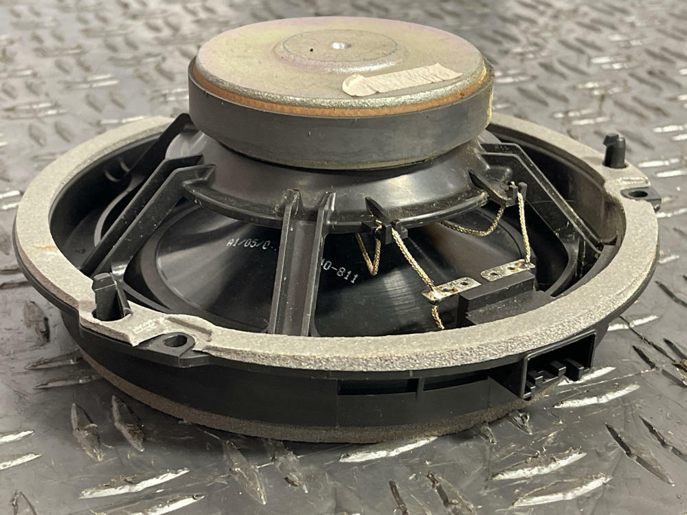 2015-23 Ford Mustang GT Base Model Door Speaker Pair 274