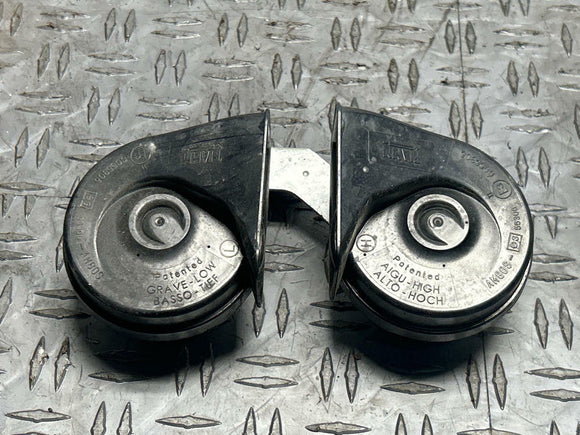 2003-04 Ford Mustang SVT Cobra OEM Horn Set 276