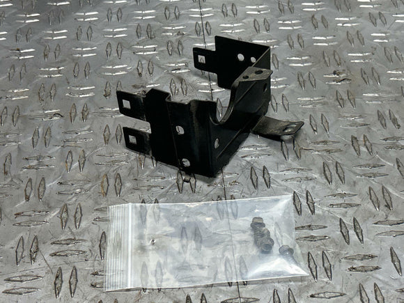 2003-04 Ford Mustang SVT Cobra Engine Bay Fuse Box Bracket 276