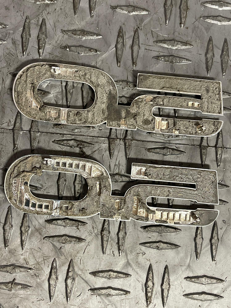 2011-12 Ford Mustang 5.0 Fender Emblems Pair 266