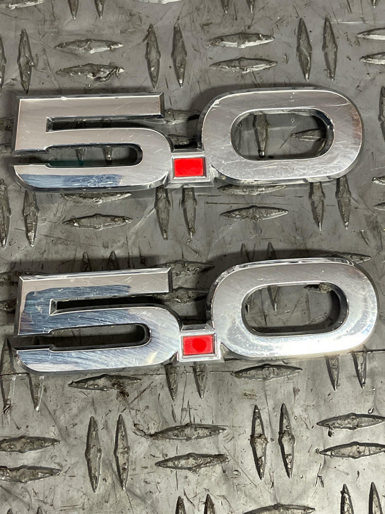 2011-12 Ford Mustang 5.0 Fender Emblems Pair 266
