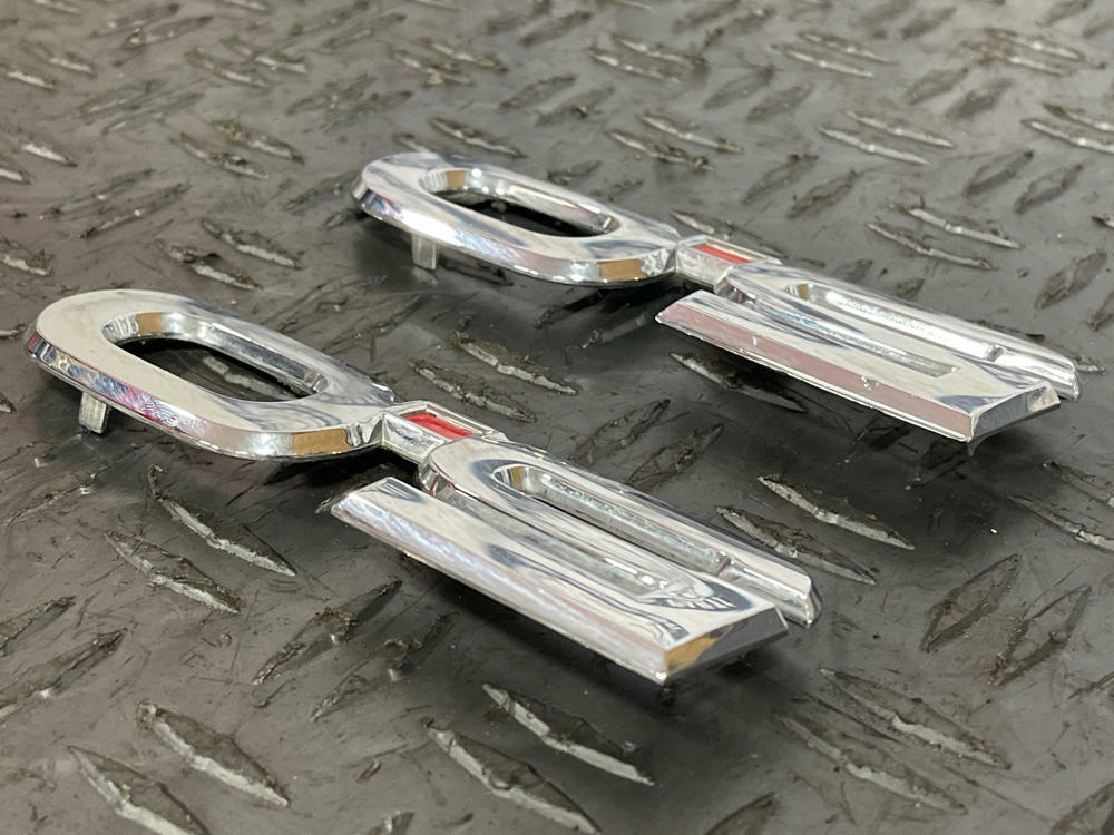 2011-12 Ford Mustang 5.0 Fender Emblems Pair 266