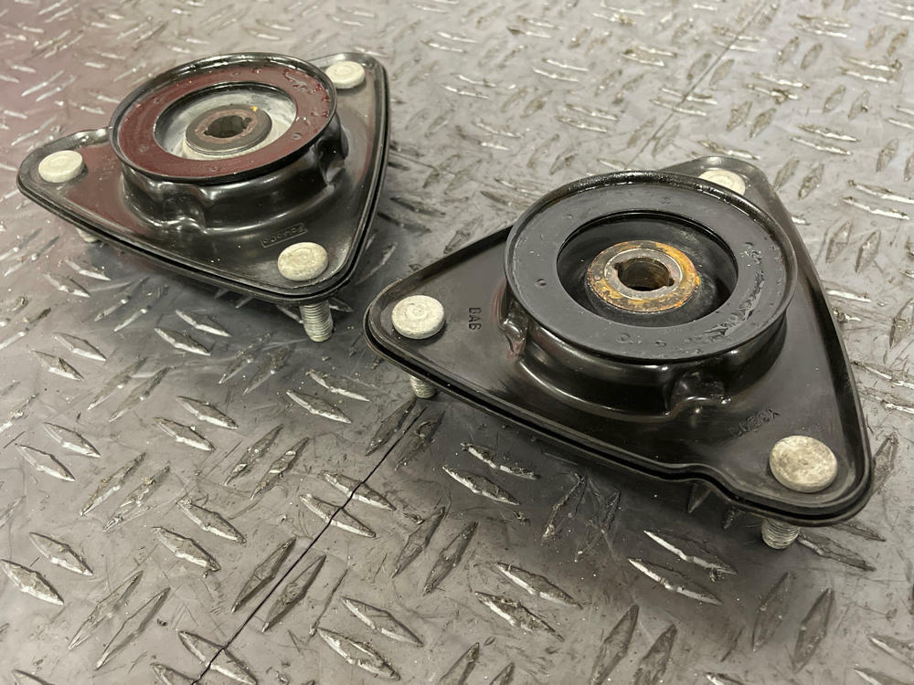 2015-23 Ford Mustang Strut Tops Pair LH RH