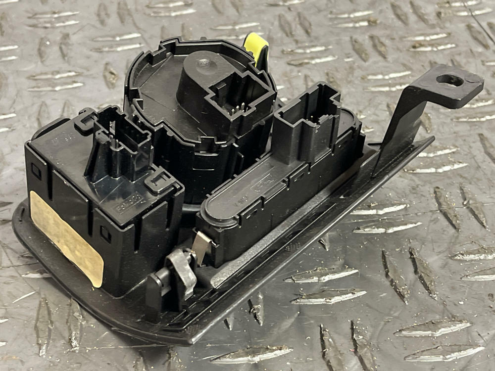 2011-12 Ford Mustang GT Head Light Control Knob 266