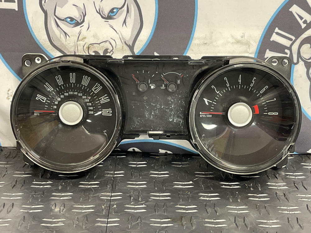 2011-12 Ford Mustang 5.0 6R80 Instrument Cluster Gauges 31k Miles 266
