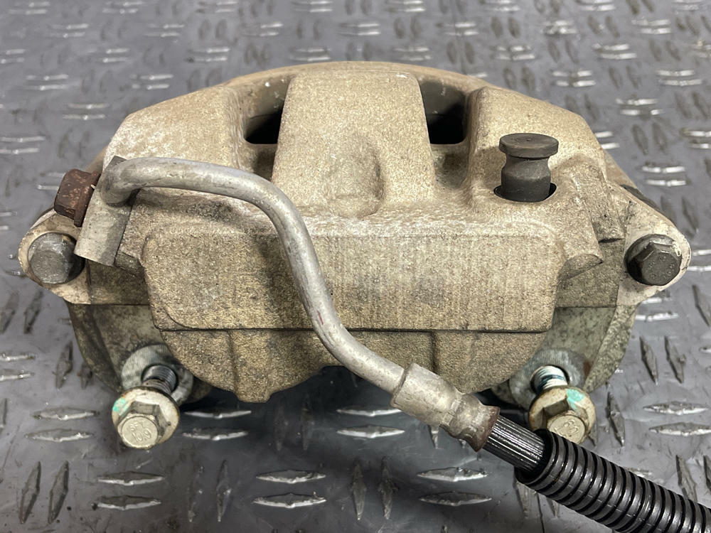 2011-12 Ford Mustang GT Front Brake Calipers Pair LH/RH 31k Miles 266