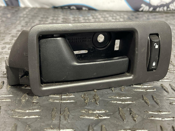 2011-12 Ford Mustang GT Driver LH Door Handle Assembly 266
