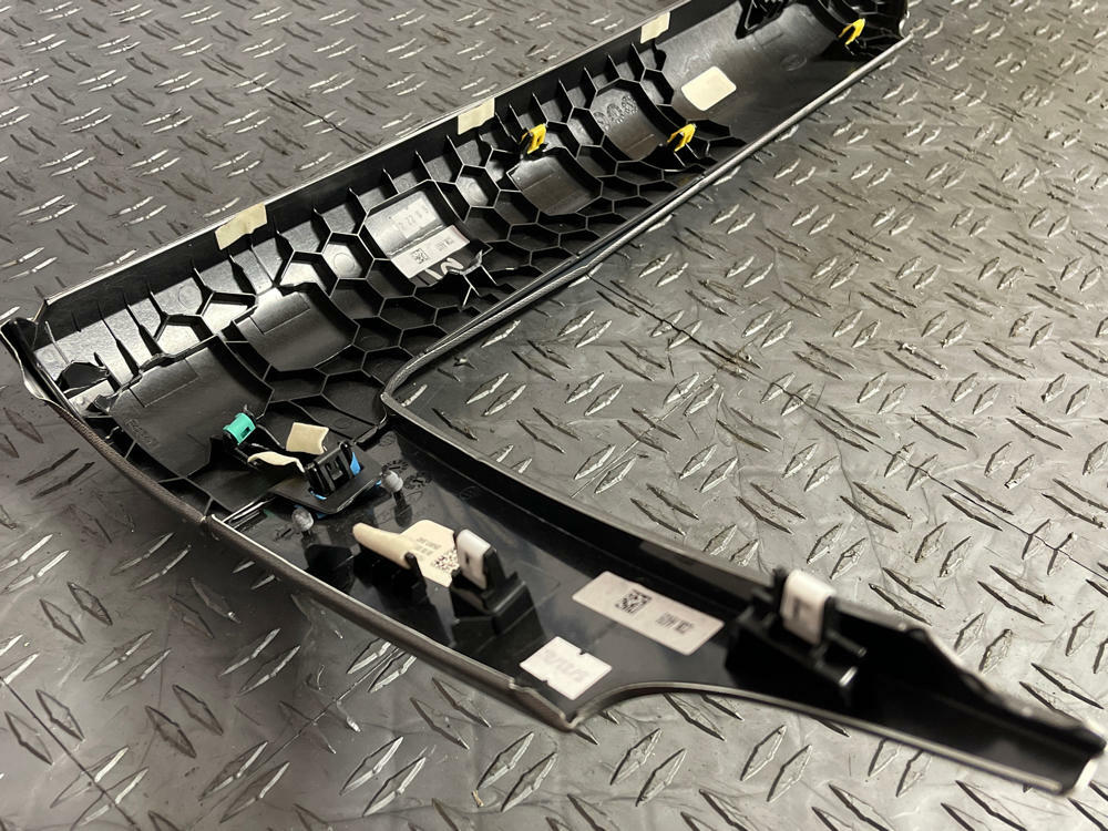 2018-23 Ford Mustang GT OEM Center Dash Trim & HVAC Vents 275