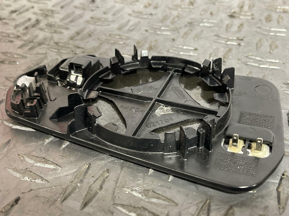 2018-23 Ford Mustang GT OEM Passenger Mirror Glass 275