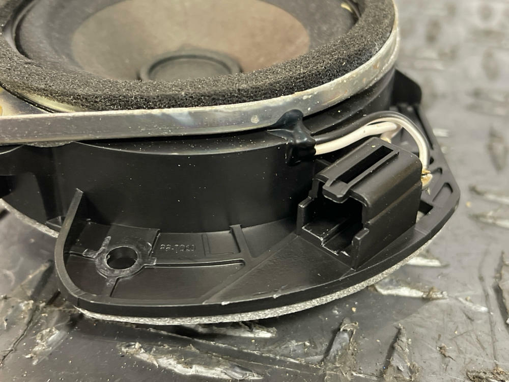 2015-23 Ford Mustang GT OEM Front Door Tweeter Pair- LH/RH 260