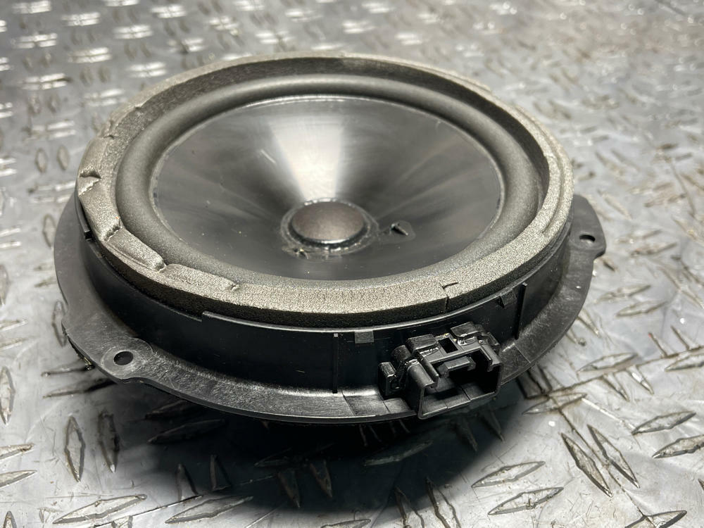 2015-23 Ford Mustang GT OEM Door Speaker (x1) FR3T-18808-CC 258