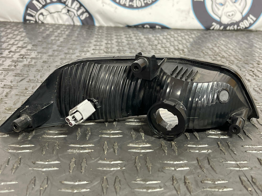 2015-17 Ford Mustang GT OEM Driver LH Turn Signal/Parking Light Housing 261