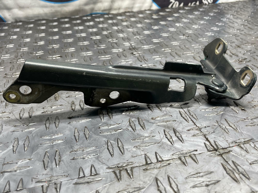 1999-04 Ford Mustang GT/Bullitt OEM Hood Hinges Pair (Code PX) 271