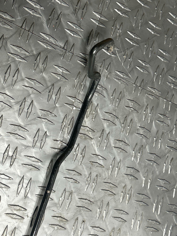 1999-04 Ford Mustang GT/Bullitt OEM Hood Prop 271