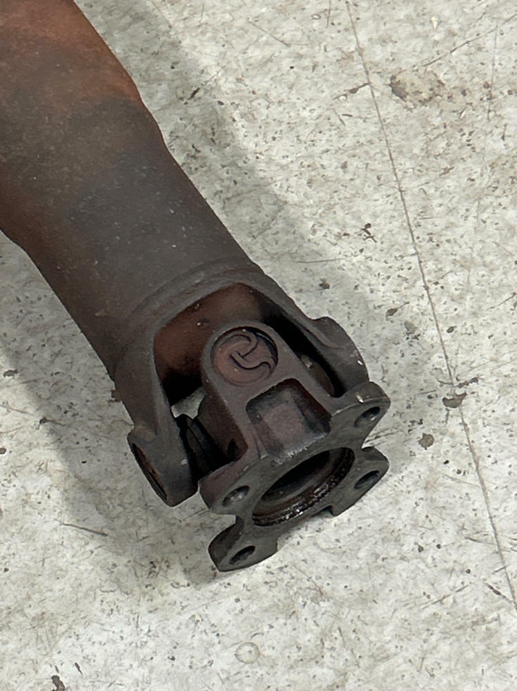 1999-04 Ford Mustang GT/Bullitt OEM GT Driveshaft- FOR TR3650 271