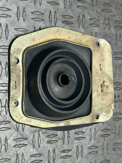 1999-04 Ford Mustang Shifter Isolater Plate- NICE 271